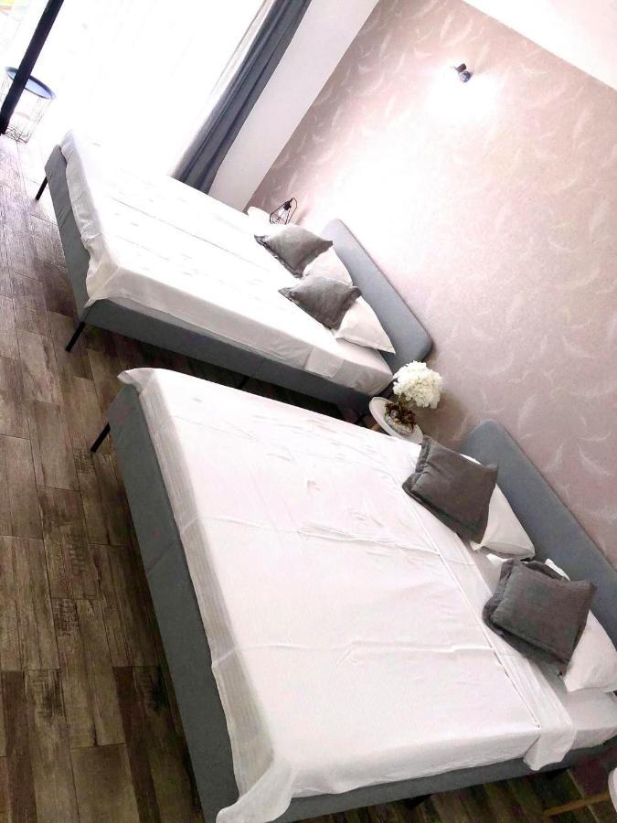 Ieşelniţa Mustaciosul Dunarii酒店 外观 照片